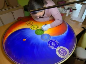 über 80 handgemalte Energiebilder ❤ von Harmonie im Ganzen® 5 Yin Yang Wandbild vergolden_1-d_r